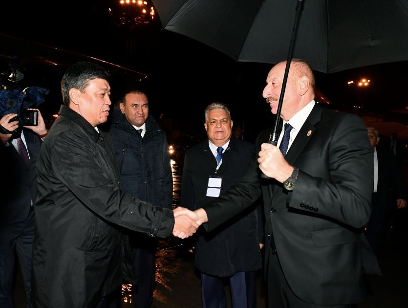 President Ilham Aliyev completes his visit to Kyrgyzstan (PHOTO)