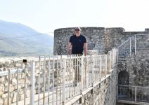 President Ilham Aliyev visits Asgaran fortress (PHOTO)