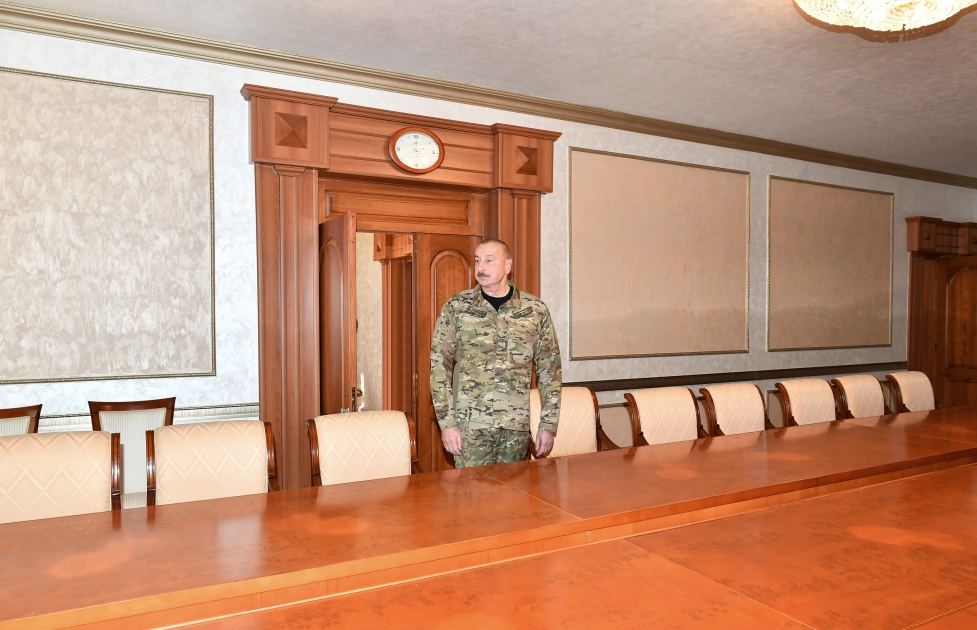 Президент Ильхам Алиев поднял Государственный флаг Азербайджанской Республики в городе Ханкенди и выступил с речью (ФОТО/ВИДЕО)