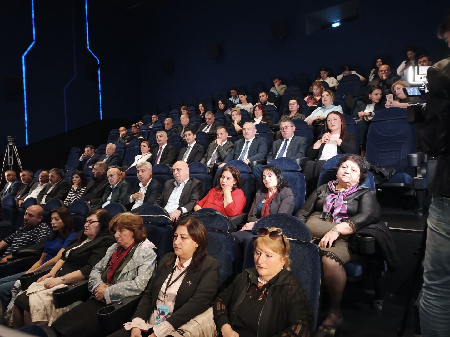 В Баку состоялась премьера фильма "Учитель географии",  посвященного пропавшим без вести в Карабахской войне (ФОТО)
