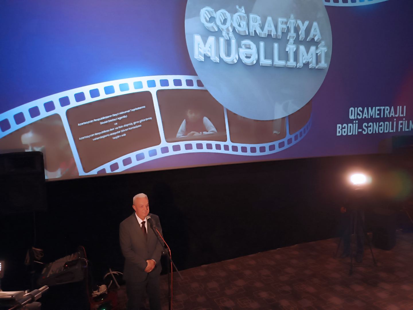 В Баку состоялась премьера фильма "Учитель географии",  посвященного пропавшим без вести в Карабахской войне (ФОТО)