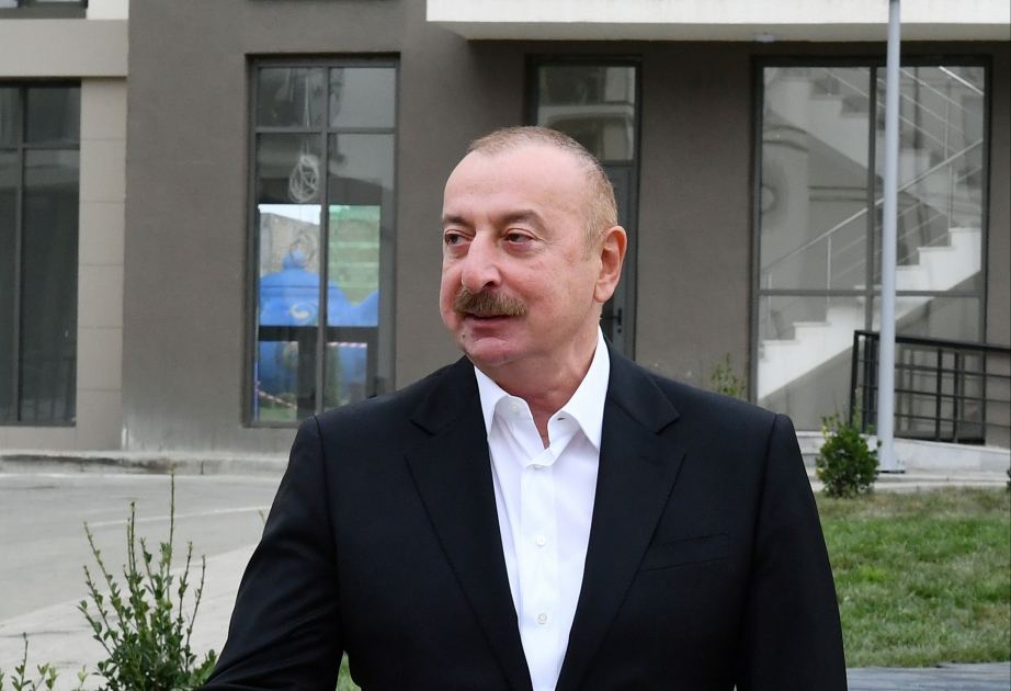 President Ilham Aliyev once again paid respect to martyrs at meeting with Fuzuli residents