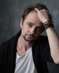 Российский актер Владимир Крылов едет в Баку: Мне нравится "чувствовать" людей - интервью (ФОТО)