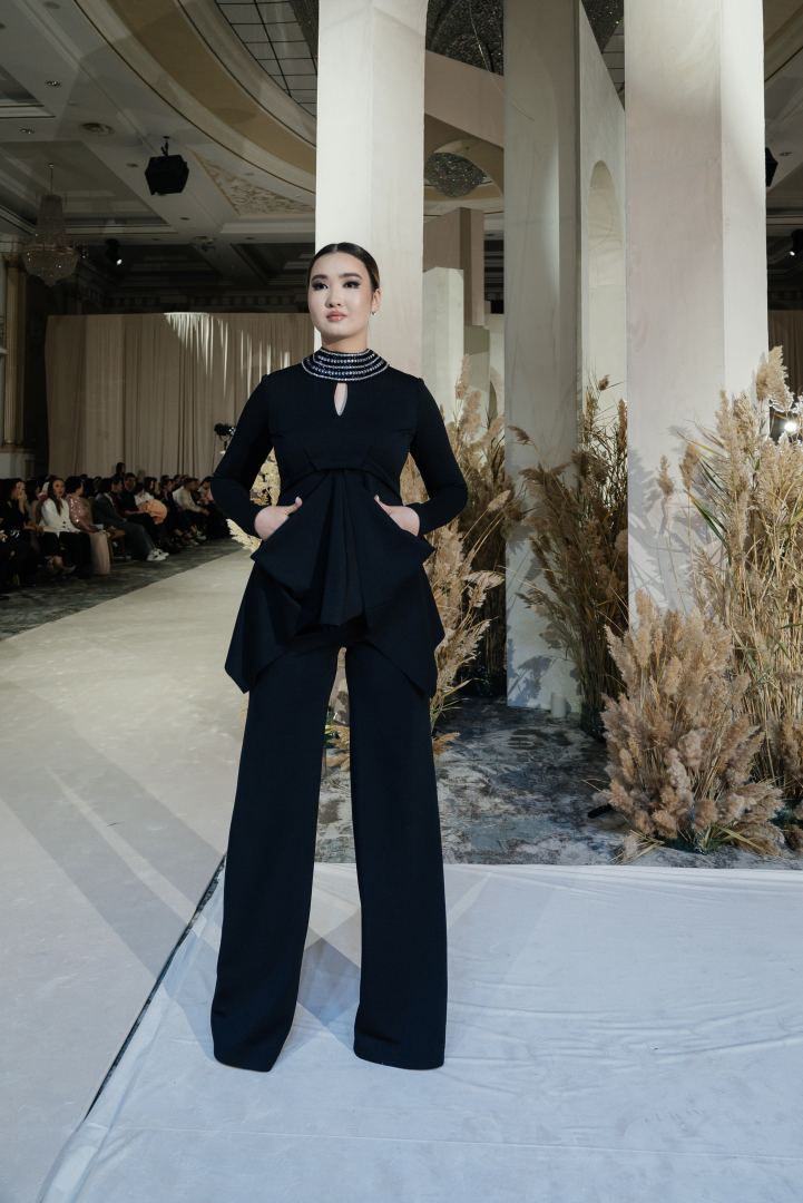 "Коллаж" Гюльнары Халиловой с успехом представлен на Tengrii Fashion Week в Казахстане (ФОТО)