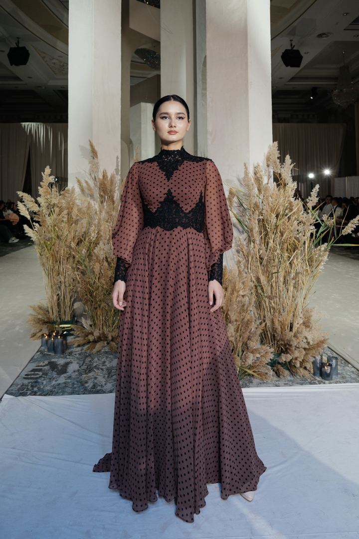 "Коллаж" Гюльнары Халиловой с успехом представлен на Tengrii Fashion Week в Казахстане (ФОТО)