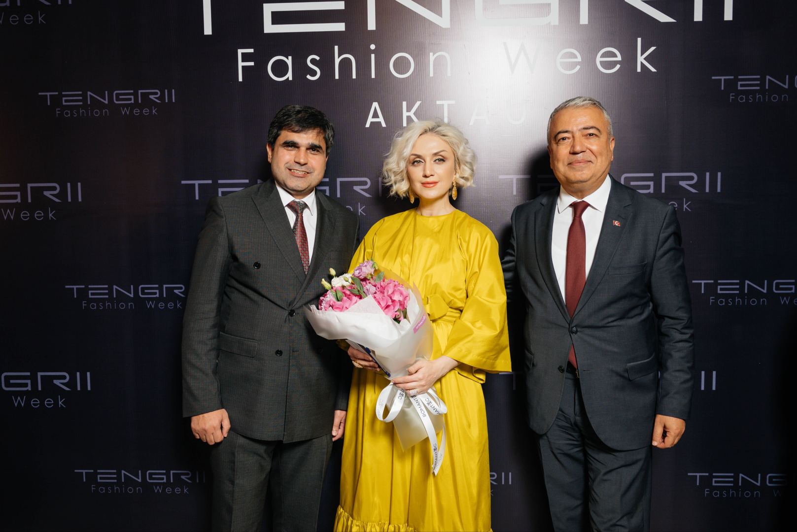 "Коллаж" Гюльнары Халиловой с успехом представлен на Tengrii Fashion Week в Казахстане (ФОТО)