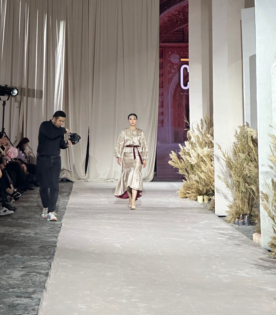 "Коллаж" Гюльнары Халиловой с успехом представлен на Tengrii Fashion Week в Казахстане (ФОТО)