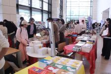 В Университете ADA состоялось открытие книжной выставки, посвященной 100-летию великого лидера Гейдара Алиева (ФОТО)