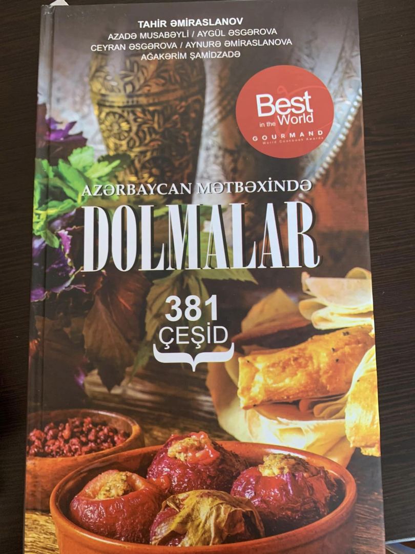Книга об азербайджанской долме признана World Culinary Book лучшей за последние 25 лет (ФОТО)
