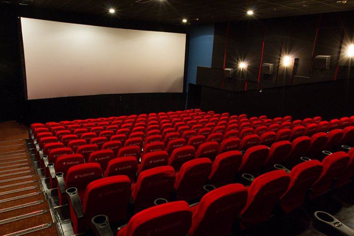 Семейный Хэллоуин – в Park Cinema Flame Towers (ВИДЕО)