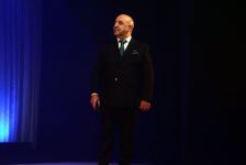 В ТЮЗ-е прошел вечер "El bilir ki, sən mənimsən", посвященный 100-летию великого лидера Гейдара Алиева (ФОТО)