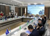 В Баку прошла презентация отчета о преступлениях на почве ненависти в отношении азербайджанцев (ФОТО)