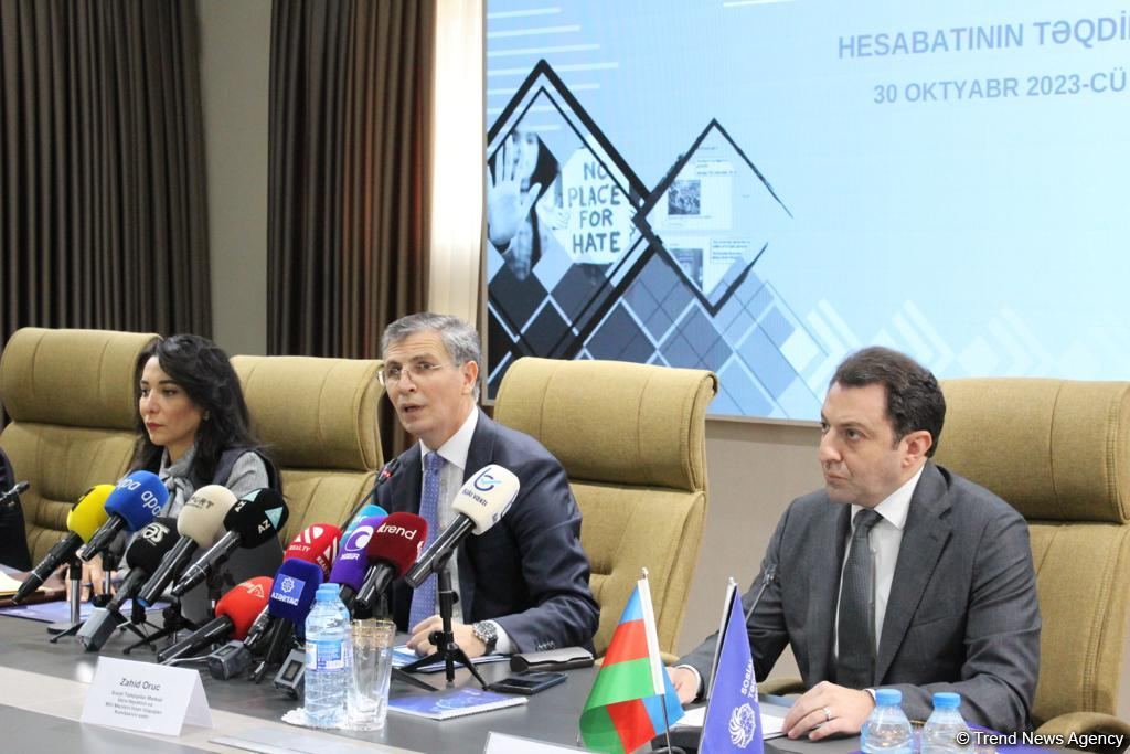В Баку прошла презентация отчета о преступлениях на почве ненависти в отношении азербайджанцев (ФОТО)