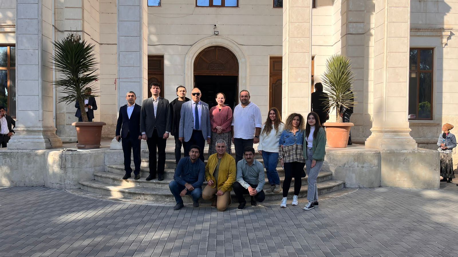 В Гузанлы представлен спектакль “İnanıram”, посвященный памяти шехидов и матерям героев Карабахской войны (ФОТО)