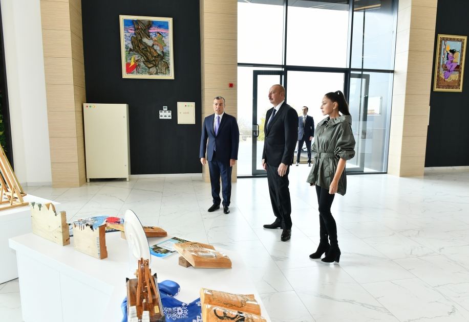 Президент Ильхам Алиев и Первая леди Мехрибан Алиева приняли участие в открытии филиала DOST EVİ Центра инклюзивного развития и творчества DOST в Исмайыллы (ФОТО)