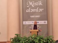"Мистические миры" в Баку: захватывающие дух картины Вадуда Муаззина (ФОТО)
