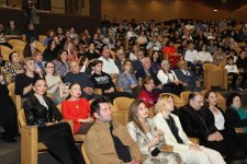 Холодным осенним вечером в Баку с прекрасными и талантливыми девушками (ФОТО)