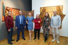 Какая красота! Произведения азербайджанских художников перенесены на шелк (ФОТО)