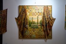 Какая красота! Произведения азербайджанских художников перенесены на шелк (ФОТО)
