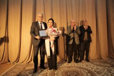 Названы победители Фестиваля бакинских народных театров (ФОТО)