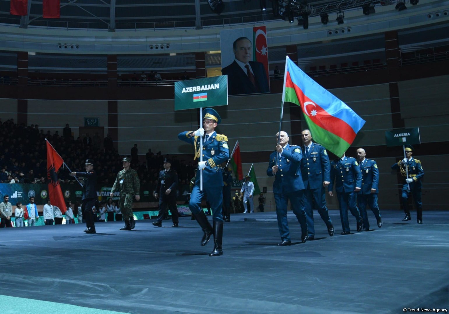 В Баку завершился чемпионат мира по борьбе среди военнослужащих (ФОТО)