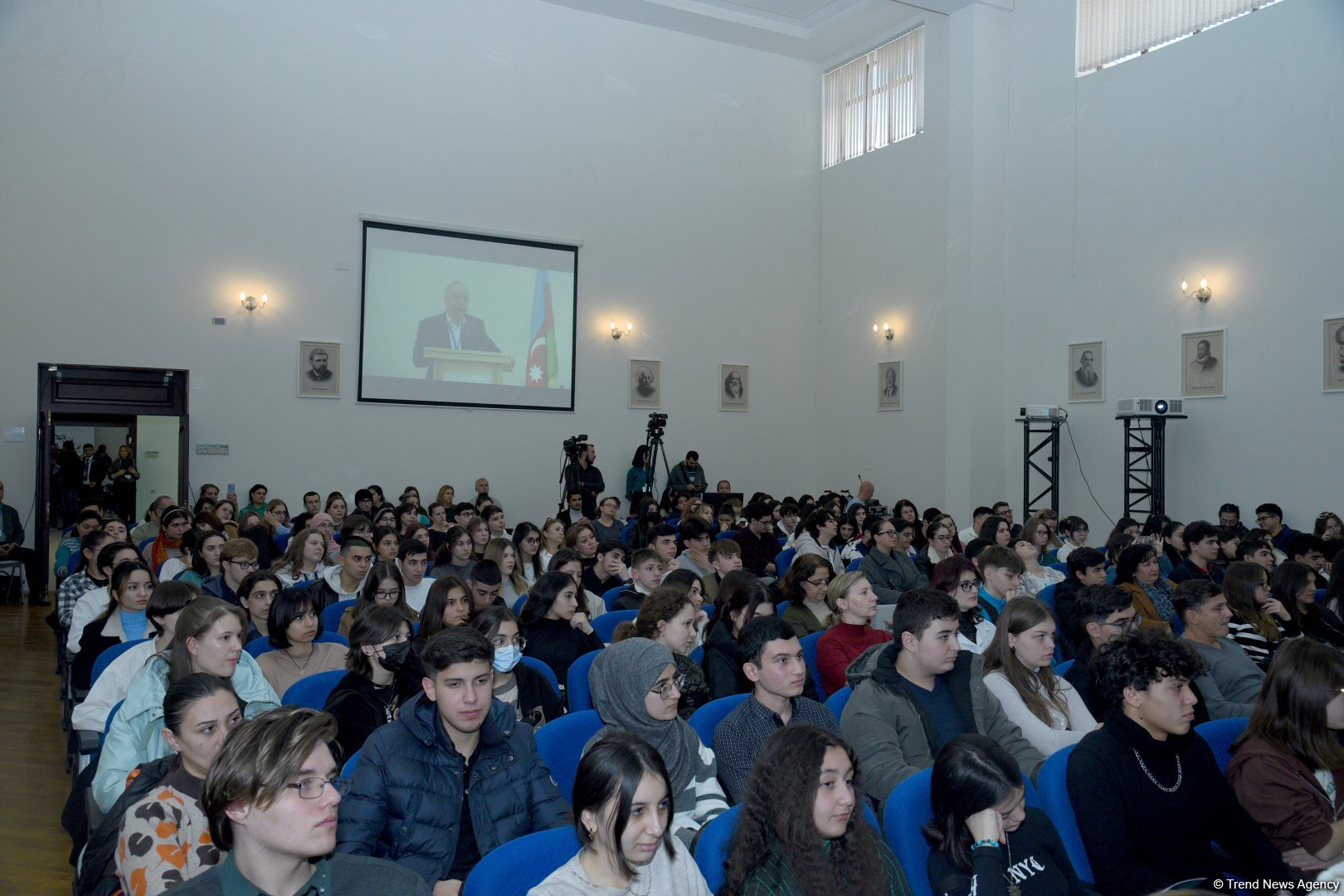 В Бакинском филиале МГУ имени М.В. Ломоносова прошел День открытых дверей на 2024/2025 учебный год (ФОТО)
