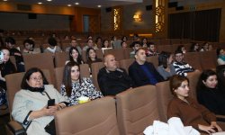 В Баку отметили 100-летие Disney – от Микки-Маусa до Мулана (ФОТО)
