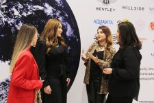 Коллекция Фахрии Халафовой "Романтическая фантазия" стала виртуальным путешествием в райский сад - Azerbaijan Fashion Week (ФОТО)