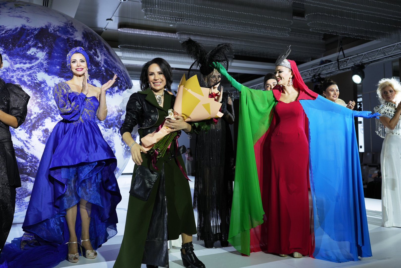 Azerbaijan Fashion Week 2023 - модный приговор для красавиц, джентельменов и детей (ФОТО)