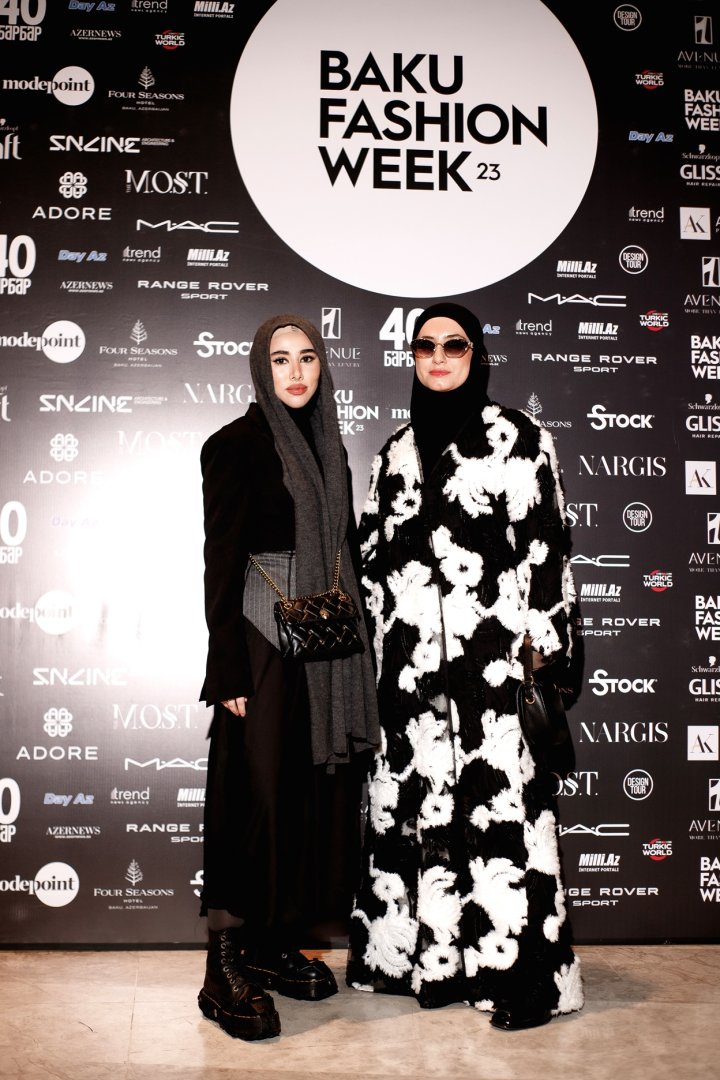Baku Fashion Week 2023 – от огненного танца и роскошных тканей до национальных мотивов (ФОТО)