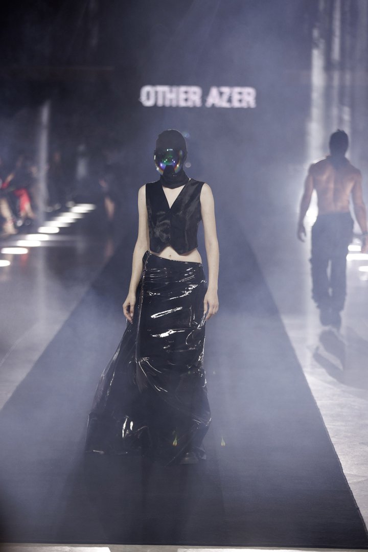Baku Fashion Week 2023 – от огненного танца и роскошных тканей до национальных мотивов (ФОТО)