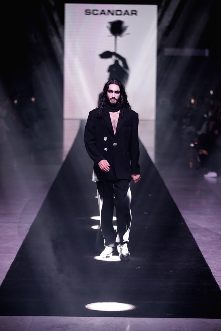 Baku Fashion Week 2023 – от огненного танца и роскошных тканей до национальных мотивов (ФОТО)