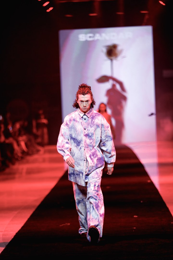 Baku Fashion Week 2023 – от огненного танца и роскошных тканей до национальных мотивов (ФОТО)