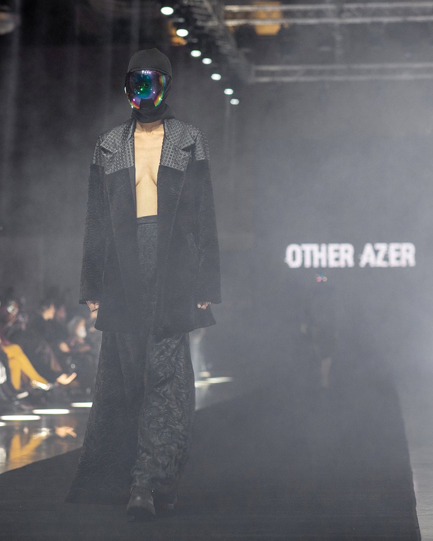 Baku Fashion Week 2023 – от огненного танца и роскошных тканей до национальных мотивов (ФОТО)
