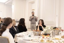 Baku Fashion Week 2023 – от огненного танца и роскошных тканей до национальных мотивов (ФОТО)