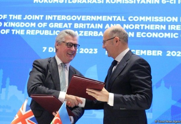 Azerbaijan, UK sign protocol of joint commission on economic cooperation (PHOTO)
