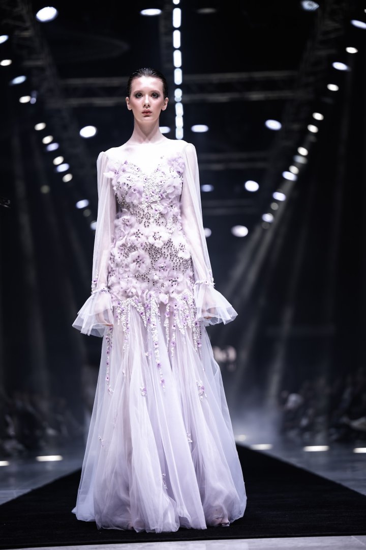 Baku Fashion Week 2023 – от элегантности и модернизма до петроглифов Гобустана (ФОТО)