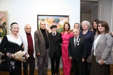 В Баку открылась выставка работ выдающегося художника, 95-летнего Тофига Агабабаева "Диалог со временем" (ФОТО)