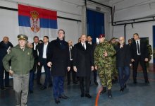 Президент Ильхам Алиев и Президент Александар Вучич осмотрели военную технику и оборудование (ФОТО)