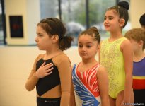 В Баку проходят соревнования чемпионата Азербайджана по прыжкам на батуте и акробатической дорожке (ФОТО)