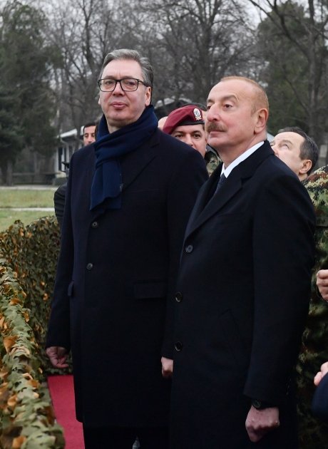 Президент Ильхам Алиев и Президент Александар Вучич осмотрели военную технику и оборудование (ФОТО)
