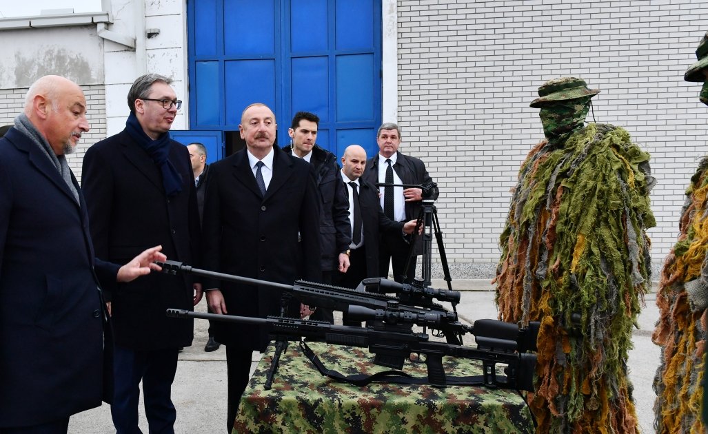 Президент Ильхам Алиев и Президент Александар Вучич осмотрели военную технику и оборудование (ФОТО)