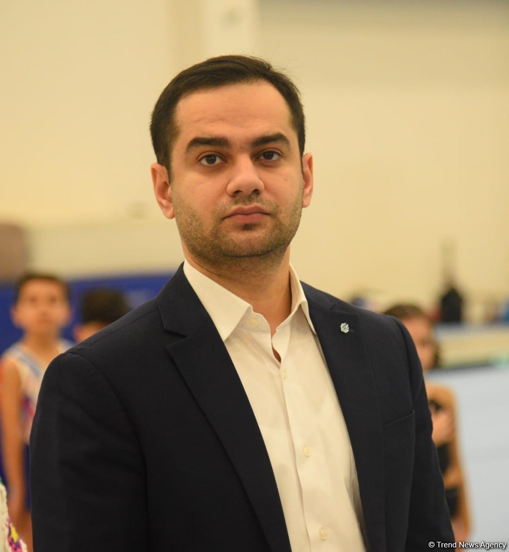 В Баку проходят соревнования чемпионата Азербайджана по прыжкам на батуте и акробатической дорожке (ФОТО)