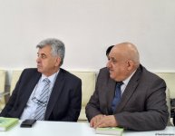 В Баку прошла презентация книги Севиль Гасановой "Hüseyn Cavidin ədəbi-bədii irsi mətbuatda" (ФОТО)