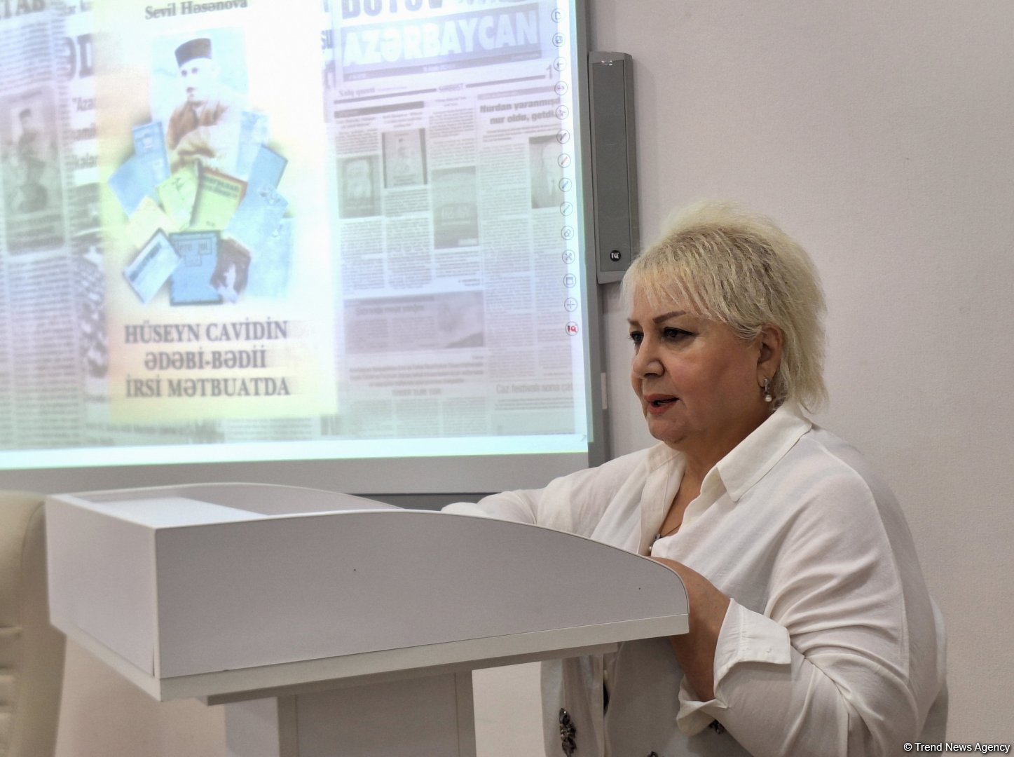 В Баку прошла презентация книги Севиль Гасановой "Hüseyn Cavidin ədəbi-bədii irsi mətbuatda" (ФОТО)