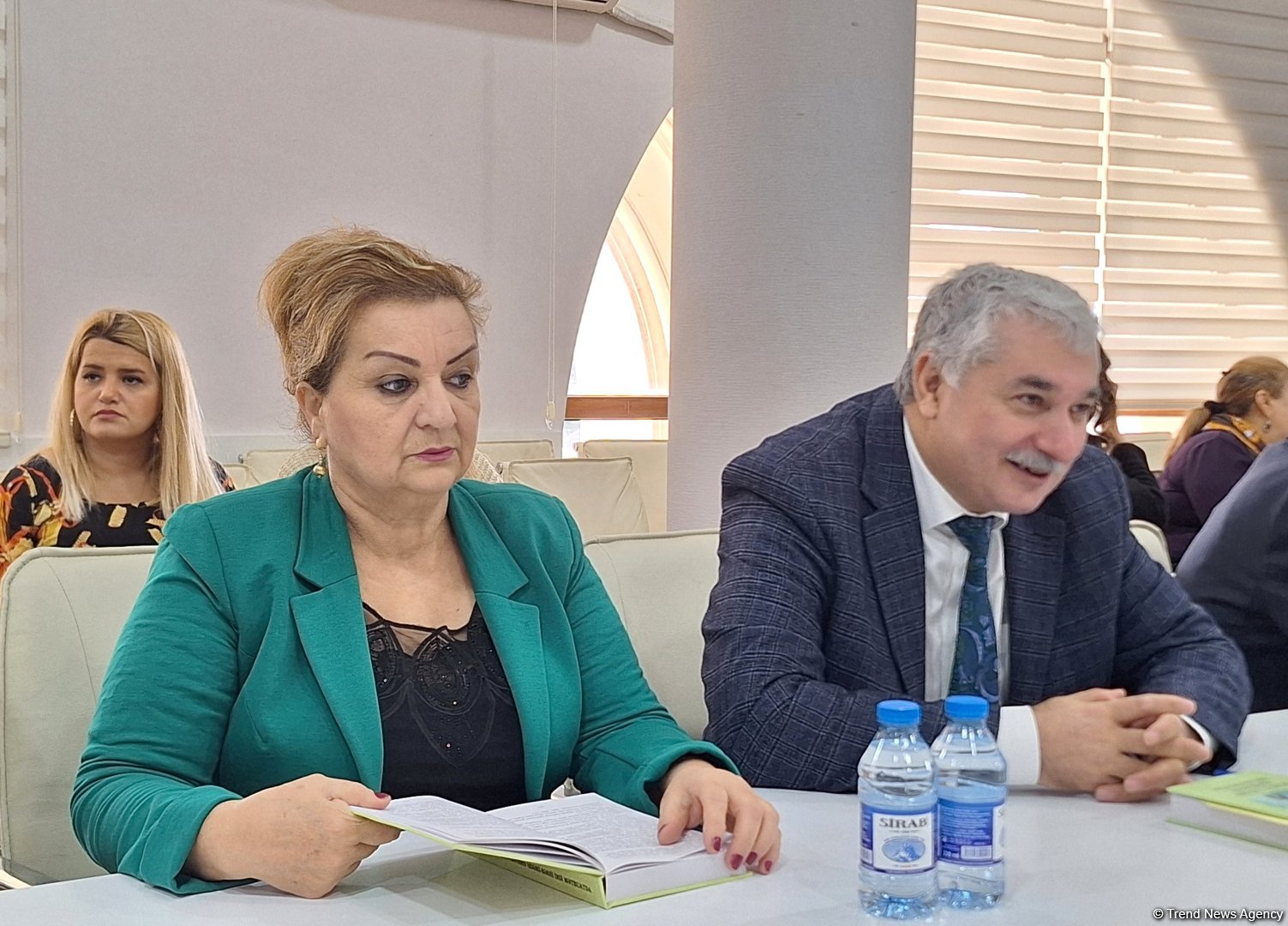В Баку прошла презентация книги Севиль Гасановой "Hüseyn Cavidin ədəbi-bədii irsi mətbuatda" (ФОТО)