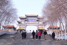 Урумчи глазами азербайджанца – Красная гора, Храм Красного света, крупнейший в мире базар, деликатесы (ВИДЕО, ФОТО)