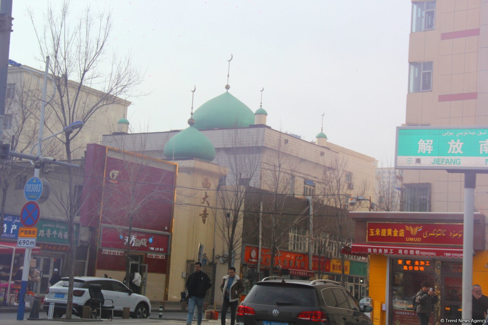 Урумчи глазами азербайджанца – Красная гора, Храм Красного света, крупнейший в мире базар, деликатесы (ВИДЕО, ФОТО)