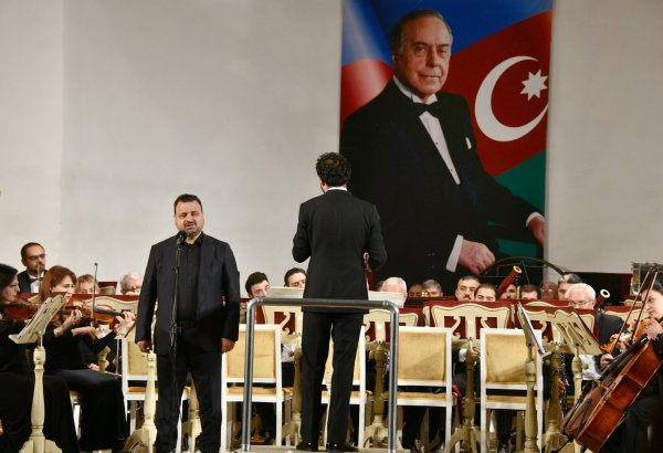 В Баку прошел вечер классической музыки, посвященный памяти великого лидера Гейдара Алиева (ФОТО)