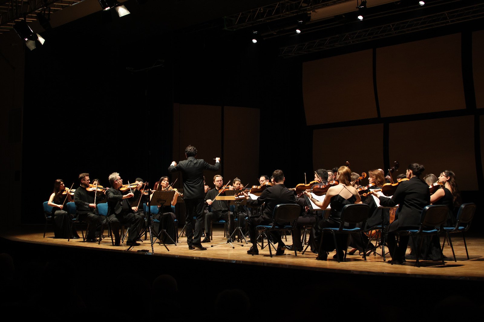 Две страны, два оркестра - Kremerata Baltika и Baku Chamber Orchestra. Грандиозный концерт в Анкаре (ФОТО)